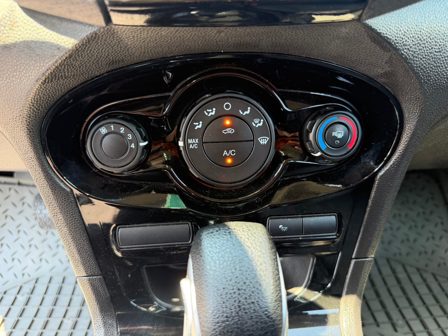 2015 Ford Fiesta