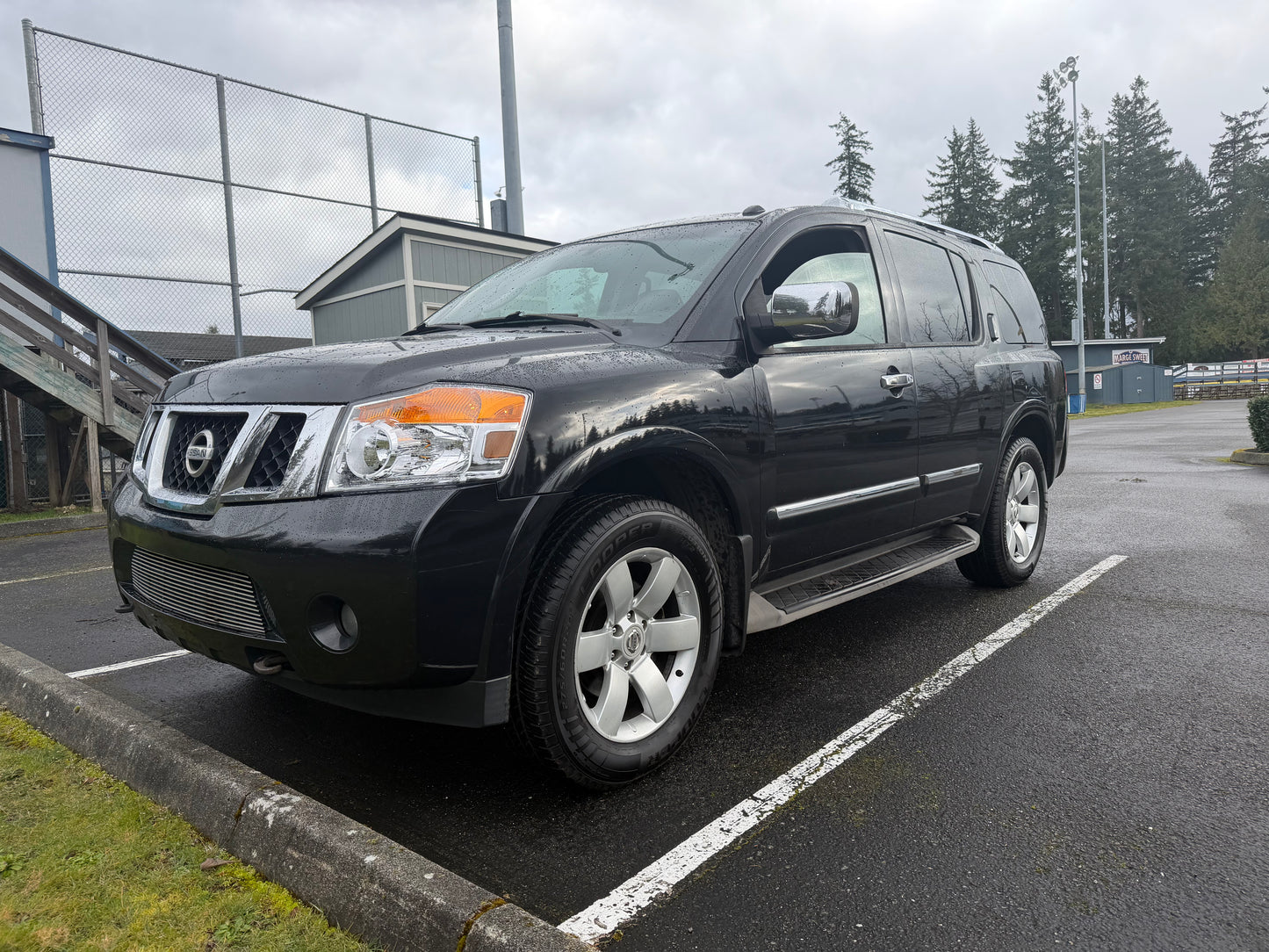 2010 Nissan Armada SE