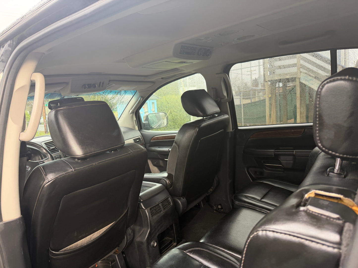 2010 Nissan Armada SE